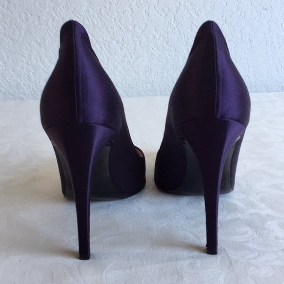 Jerome C. Rousseau satin Aizza Pump in violet - Picture 5 of 9